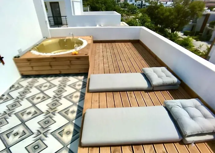 Relax Karavas (Northern Cyprus)